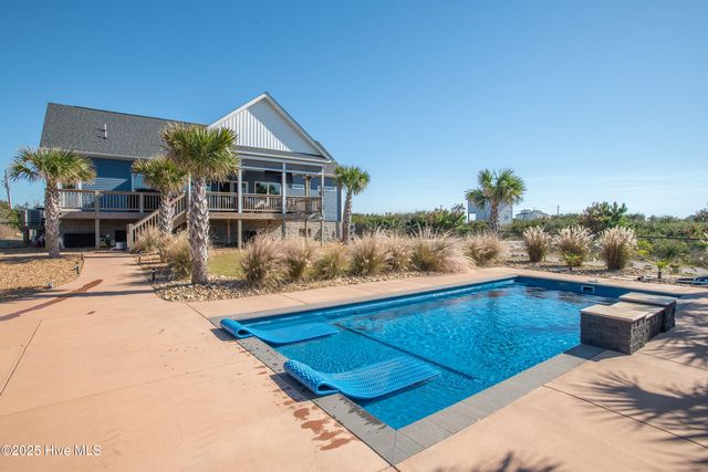 285 Soundview Drive, Cedar Island, NC 28520