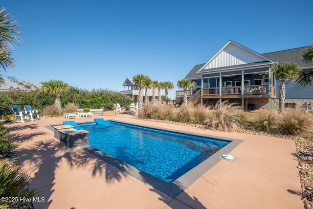 285 Soundview Drive, Cedar Island, NC 28520