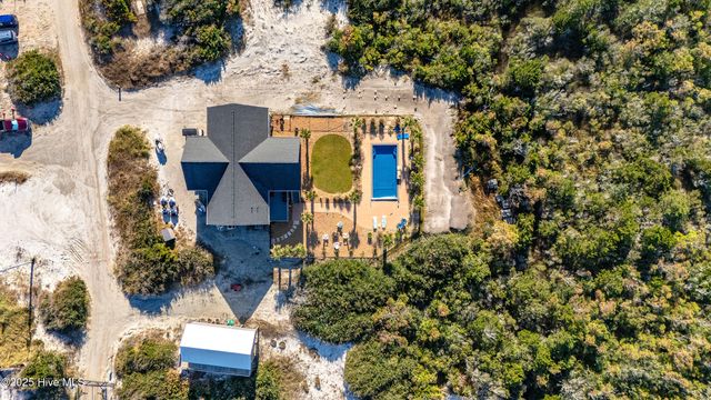 285 Soundview Drive, Cedar Island, NC 28520