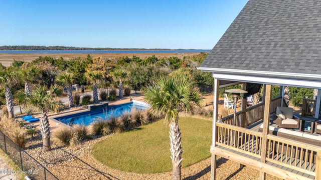 285 Soundview Drive, Cedar Island, NC 28520