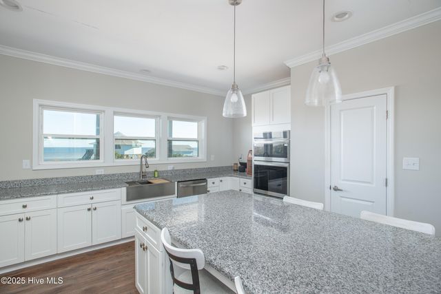 285 Soundview Drive, Cedar Island, NC 28520