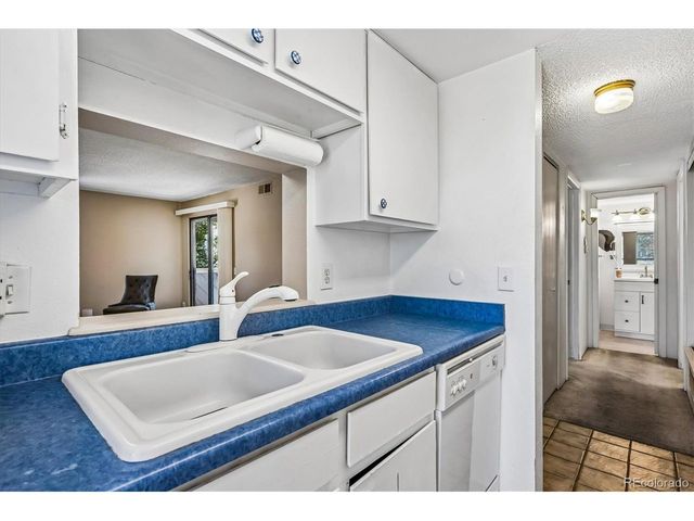 9887 E Peakview Ave F07, Englewood, CO 80111