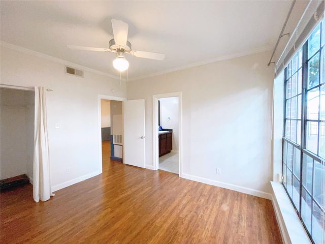 2121 El Paseo Street 1511, Houston, TX 77054