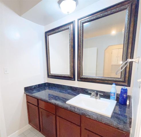 2121 El Paseo Street 1511, Houston, TX 77054