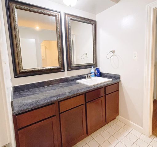 2121 El Paseo Street 1511, Houston, TX 77054