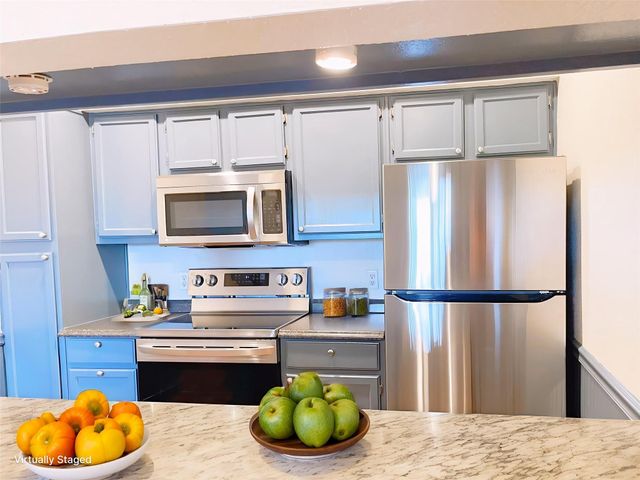 2121 El Paseo Street 1511, Houston, TX 77054