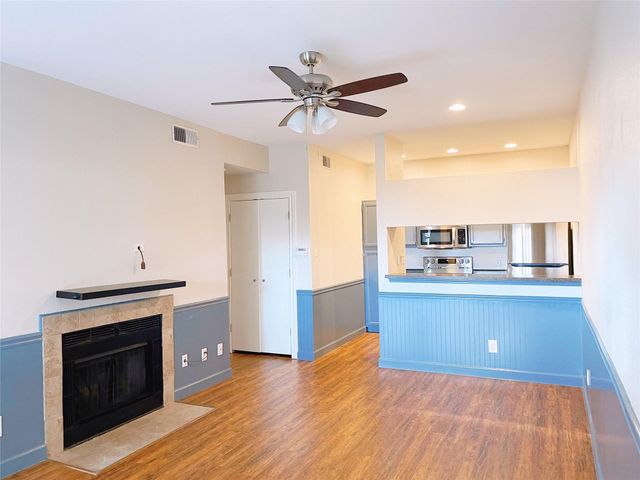 2121 El Paseo Street 1511, Houston, TX 77054