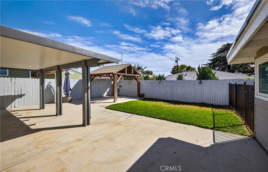 Image 29 of property listing at 34933 Persimmon, Yucaipa, CA 92399