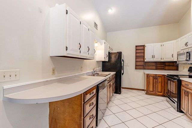 1606 FAHNSTOCK STREET, Eustis, FL 32726