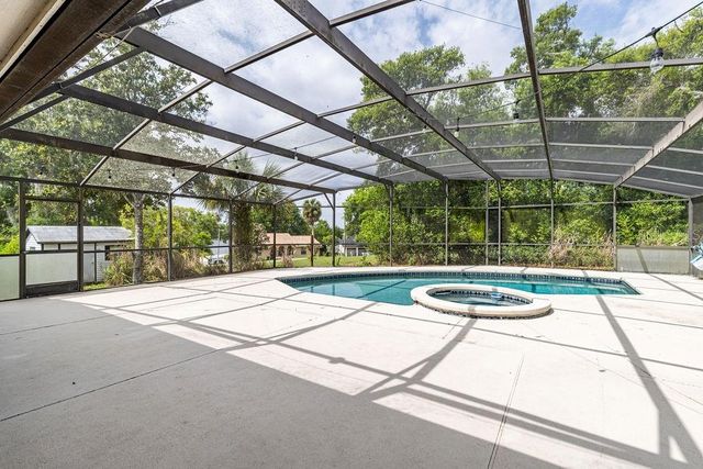 1606 FAHNSTOCK STREET, Eustis, FL 32726