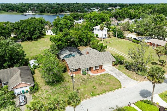 1606 FAHNSTOCK STREET, Eustis, FL 32726