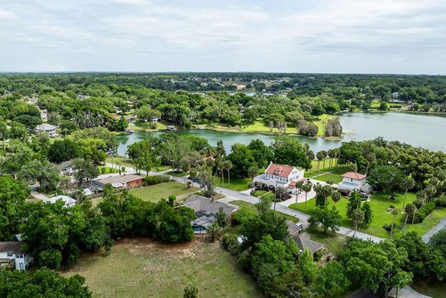 1606 FAHNSTOCK STREET, Eustis, FL 32726