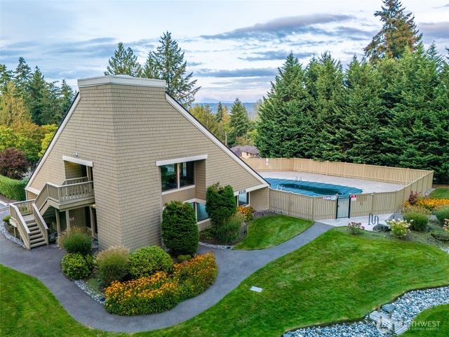 5928 160th Court NE, Redmond, WA 98052