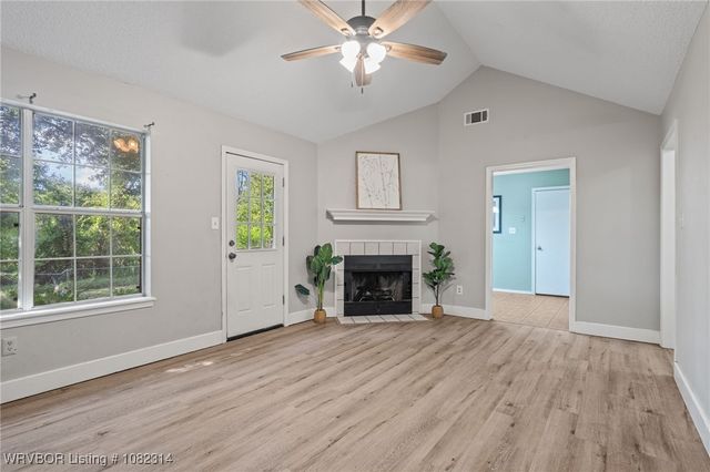 322 Country Lane Drive, Alma, AR 72921