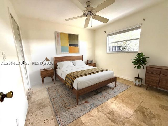 720 NE 13th Ct 3, Fort Lauderdale, FL 33304