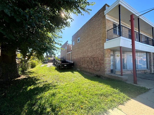 6133-6135 W Belmont Avenue, Chicago, IL 60634