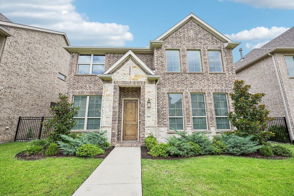 508 Renaissance Lane, Irving, TX 75060