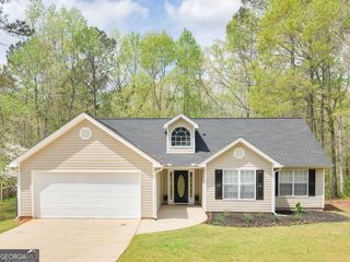 135 Kimbell Farm Drive, Locust Grove, GA 30248