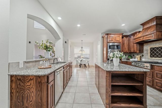 7036 Flamencia, Grand Prairie, TX 75054