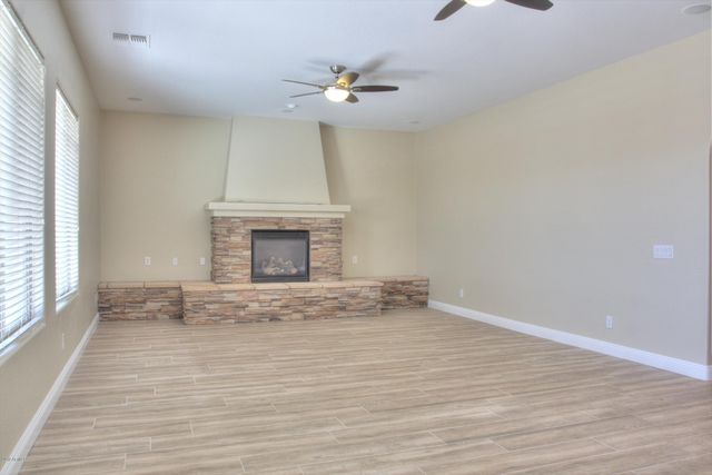 2413 E Park View Lane, Phoenix, AZ 85024