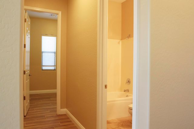 2413 E Park View Lane, Phoenix, AZ 85024