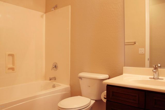 2413 E Park View Lane, Phoenix, AZ 85024