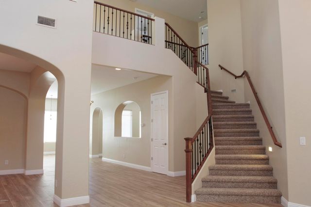 2413 E Park View Lane, Phoenix, AZ 85024