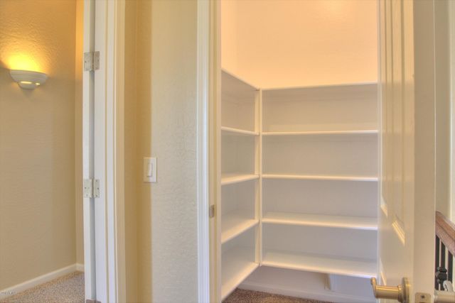2413 E Park View Lane, Phoenix, AZ 85024