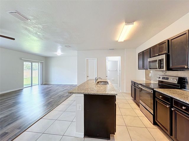 14425 DUNROBIN DRIVE, Wimauma, FL 33598