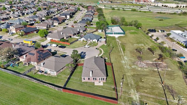 7834 Black Willow Lane, Arlington, TX 76002