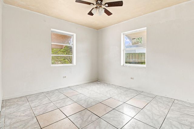724 S D Street, Lake Worth Beach, FL 33460