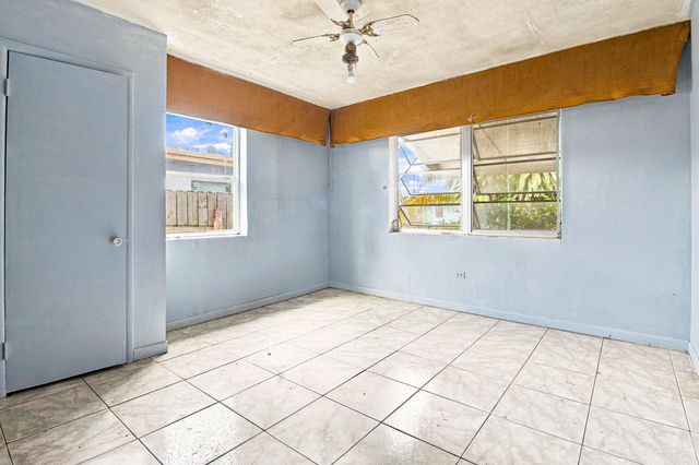 724 S D Street, Lake Worth Beach, FL 33460
