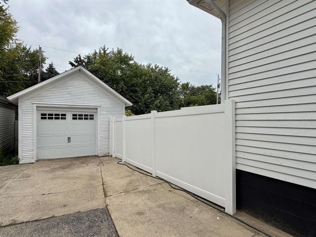 622 Grant Street, Fort Atkinson, WI 53538