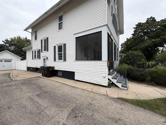 622 Grant Street, Fort Atkinson, WI 53538