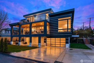 3202 Burnett Avenue N, Renton, WA 98056