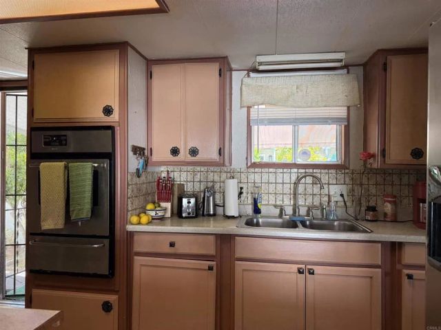200 N El Camino Real 405, Oceanside, CA 92058