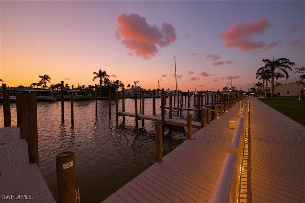 18008 San Carlos BLVD 27, Fort Myers Beach, FL 33931