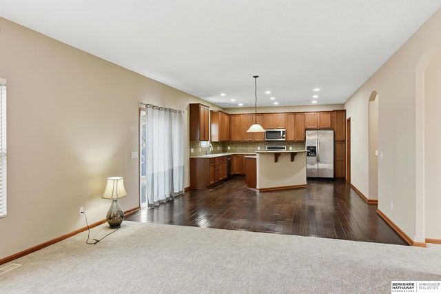 19374 Blaine Street, Omaha, NE 68135