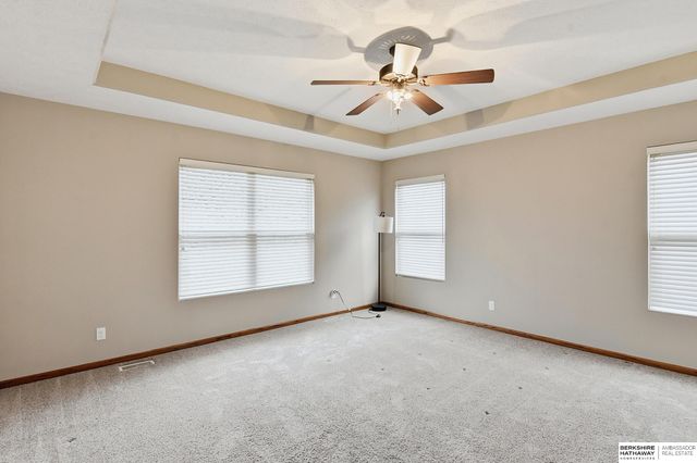 19374 Blaine Street, Omaha, NE 68135