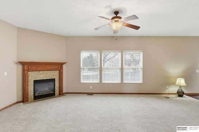 19374 Blaine Street, Omaha, NE 68135