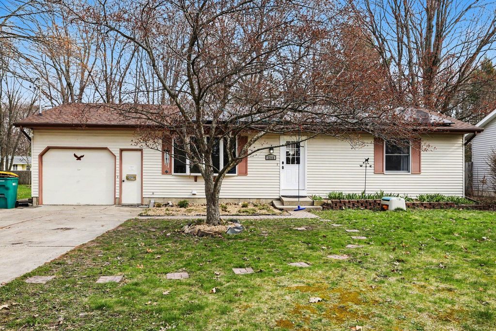 2315 Prosperity Drive, Portage City, MI 49002