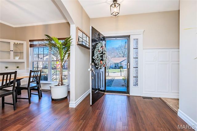 2420 Silver Lake Estates Drive, Pacific, MO 63069