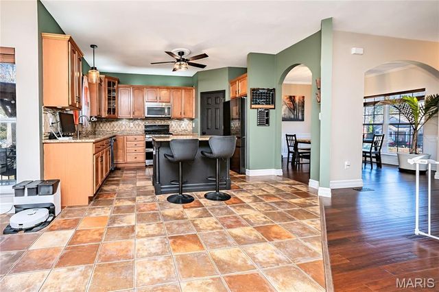 2420 Silver Lake Estates Drive, Pacific, MO 63069