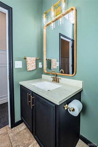 2420 Silver Lake Estates Drive, Pacific, MO 63069