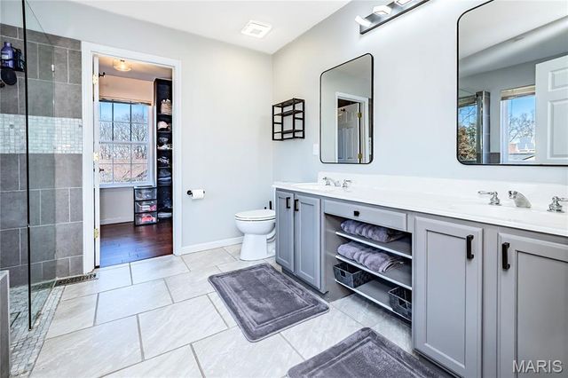 2420 Silver Lake Estates Drive, Pacific, MO 63069