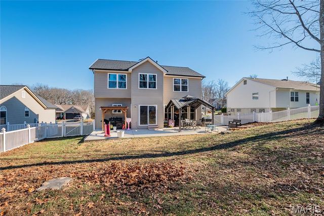2420 Silver Lake Estates Drive, Pacific, MO 63069