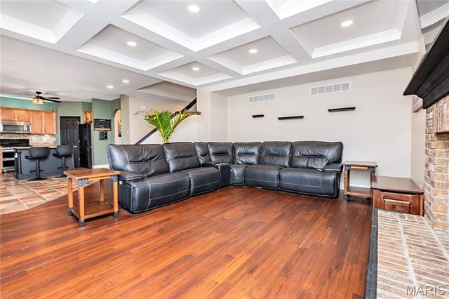 2420 Silver Lake Estates Drive, Pacific, MO 63069