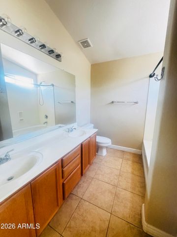 2927 E Mead Drive, Gilbert, AZ 85298