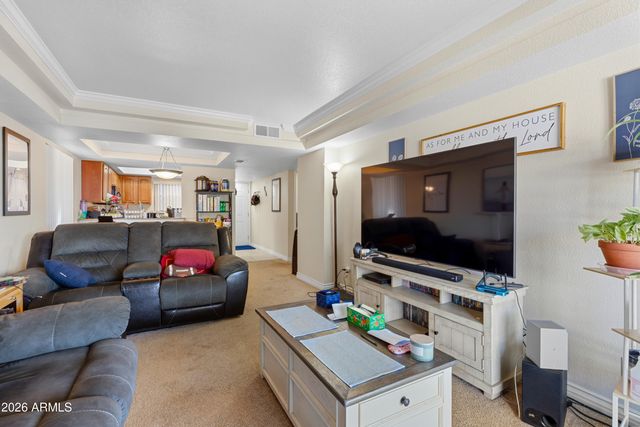 3329 W DANBURY Drive F211, Phoenix, AZ 85053