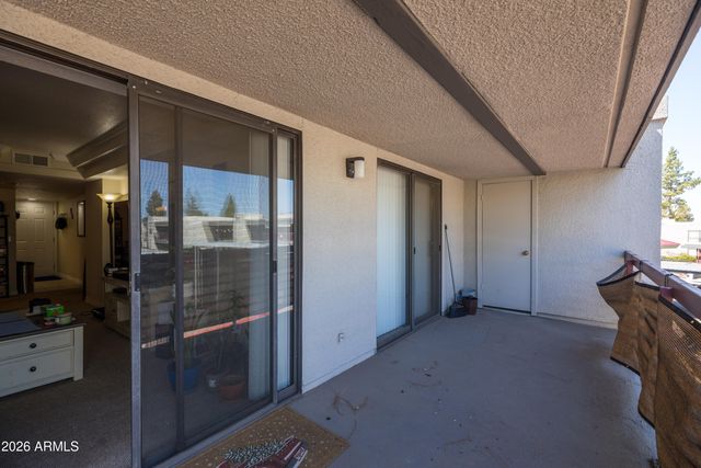 3329 W DANBURY Drive F211, Phoenix, AZ 85053